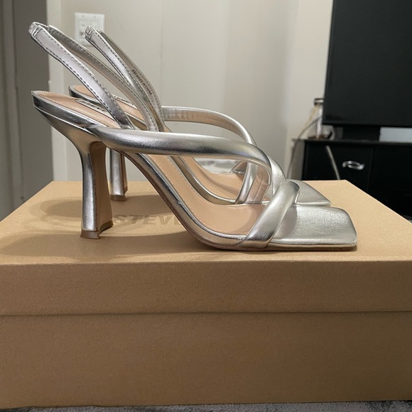 Steve Madden Heels - Picture 3 of 5